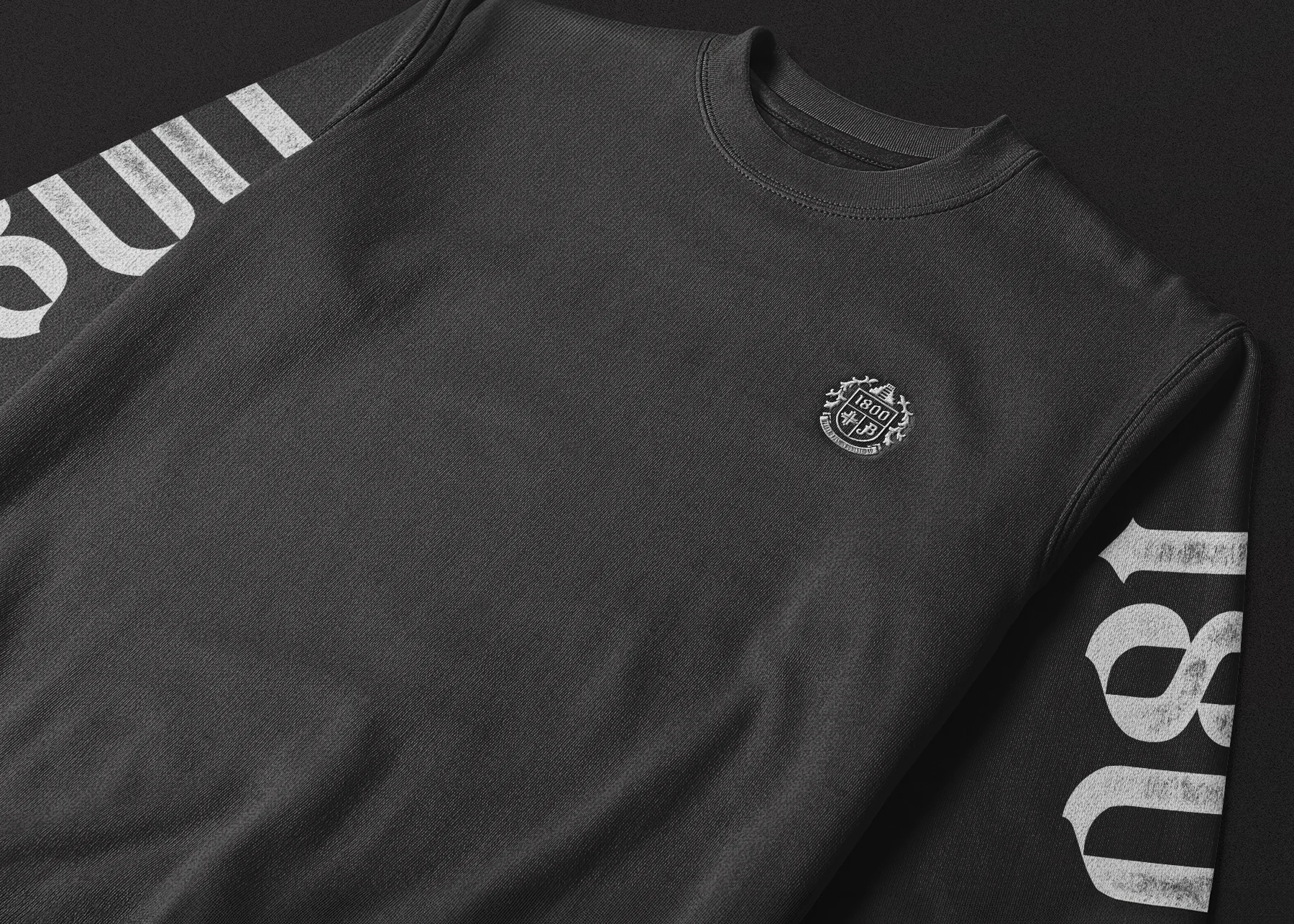 1800-Crewneck-7×5-1800px